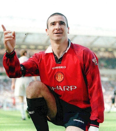 Scopri le 18 citazioni più famose di Eric Cantona, l'ex giocatore del Manchester United