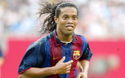 Scopri la storia di Ronaldinho con la maglia dell'FC Barcelona 