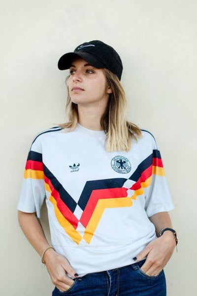 Ti diamo 4 consigli per l'acquisto di una maglia retrò da calcio 