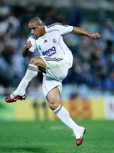 Vi presentiamo Roberto Carlos, il difensore offensivo brasiliano del Real Madrid