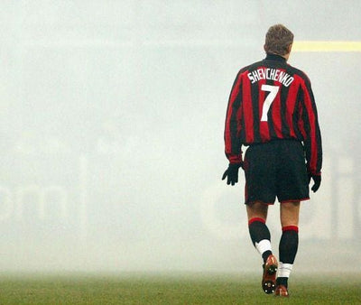 Vi presentiamo Shevchenko e tutto quello che c'è da sapere sulla sua maglia al Milan 