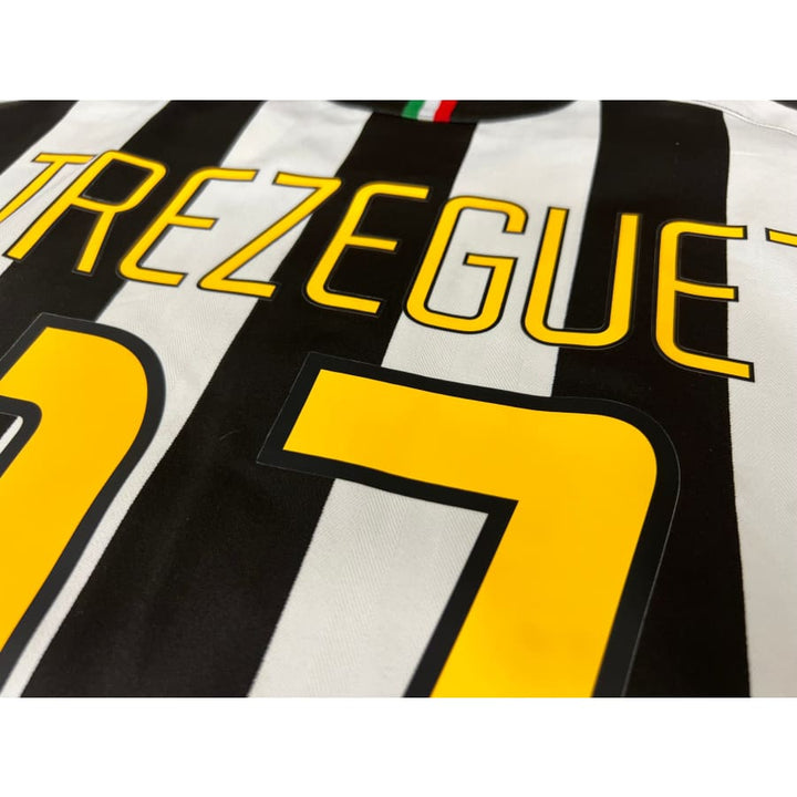 Juventus Troisième Maillot de foot 2005 - 2007. Sponsored by Tamoil