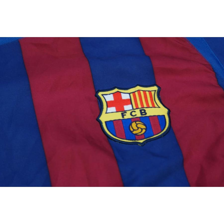 Maillot de football rétro domicile FC Barcelone N°10 RONALDINHO 2005-2006 - Nike - Barcelone